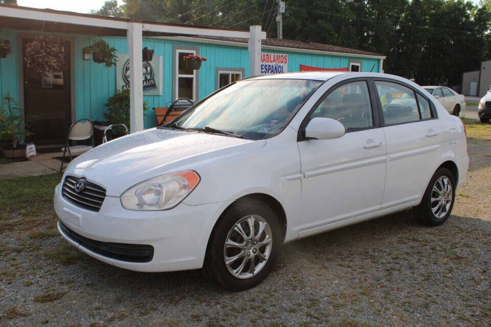 2009 HYUNDAI Accent