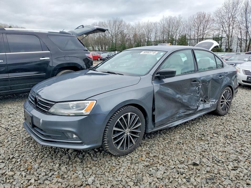 2016 VOLKSWAGEN Jetta