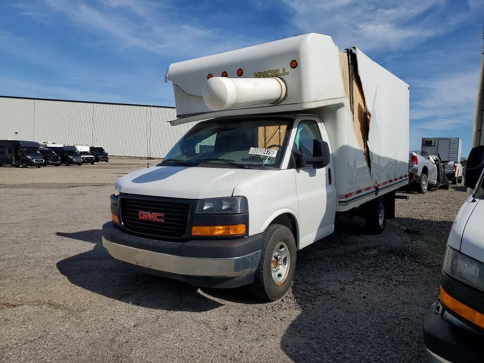 2022 GMC Savana
