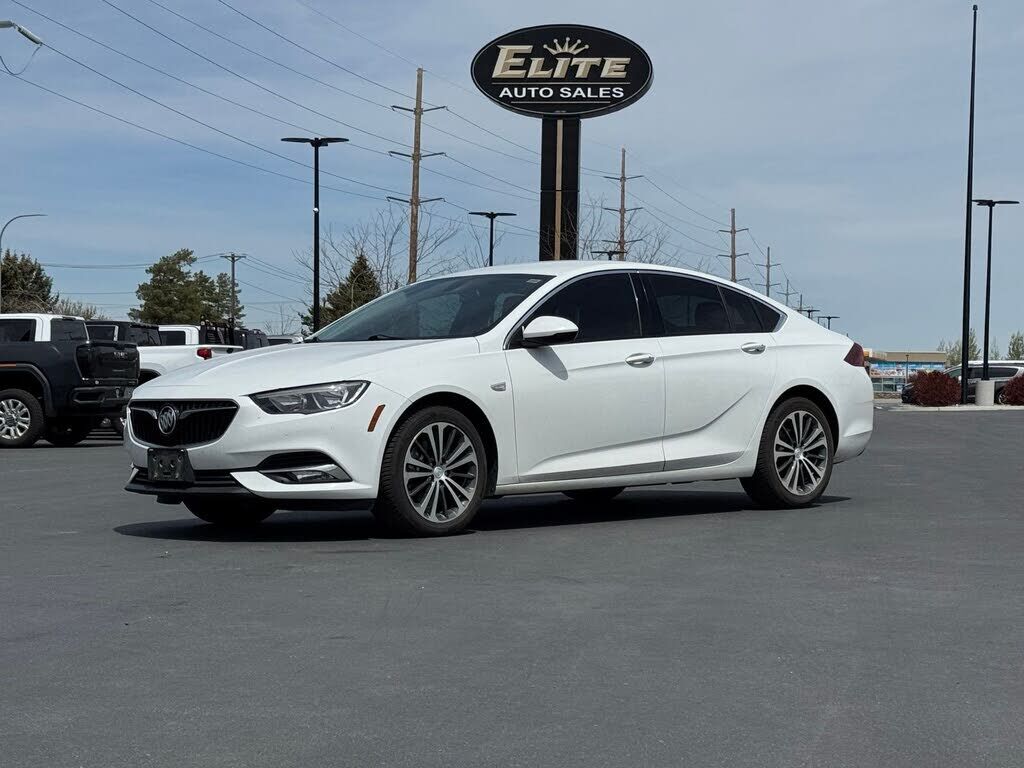 2018 BUICK Regal