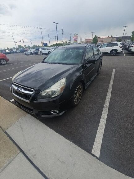 2013 SUBARU Legacy