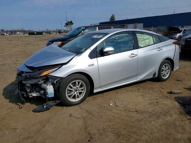 2017 TOYOTA Prius
