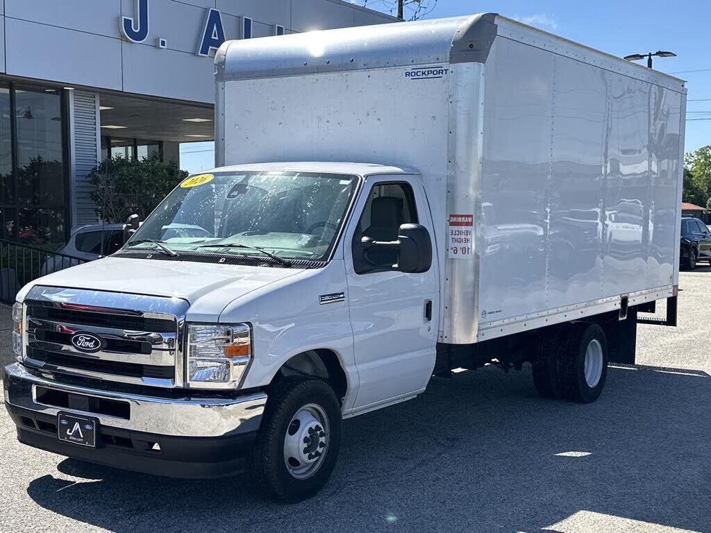 2026 FORD E-350