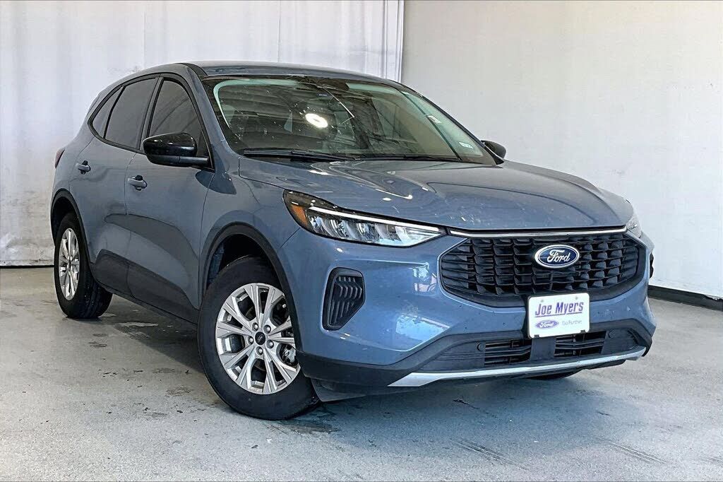 2025 FORD Escape
