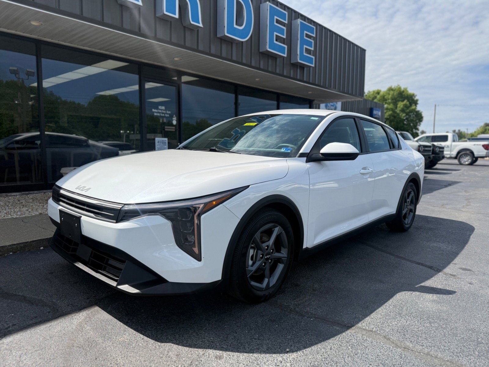 2025 KIA K4