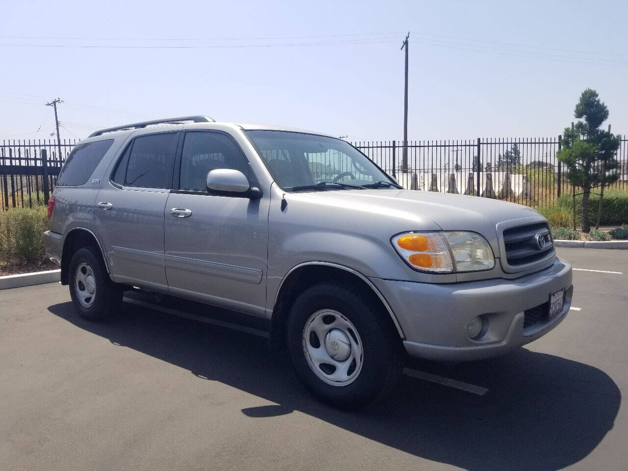 2003 TOYOTA Sequoia