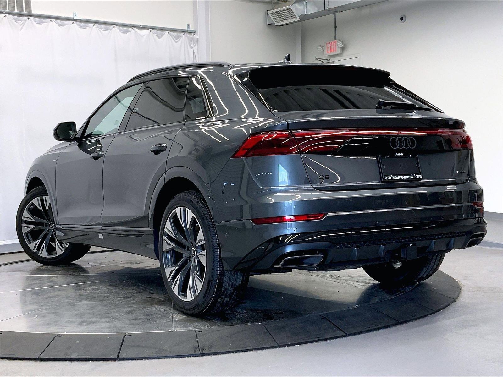 2026 Audi Q8