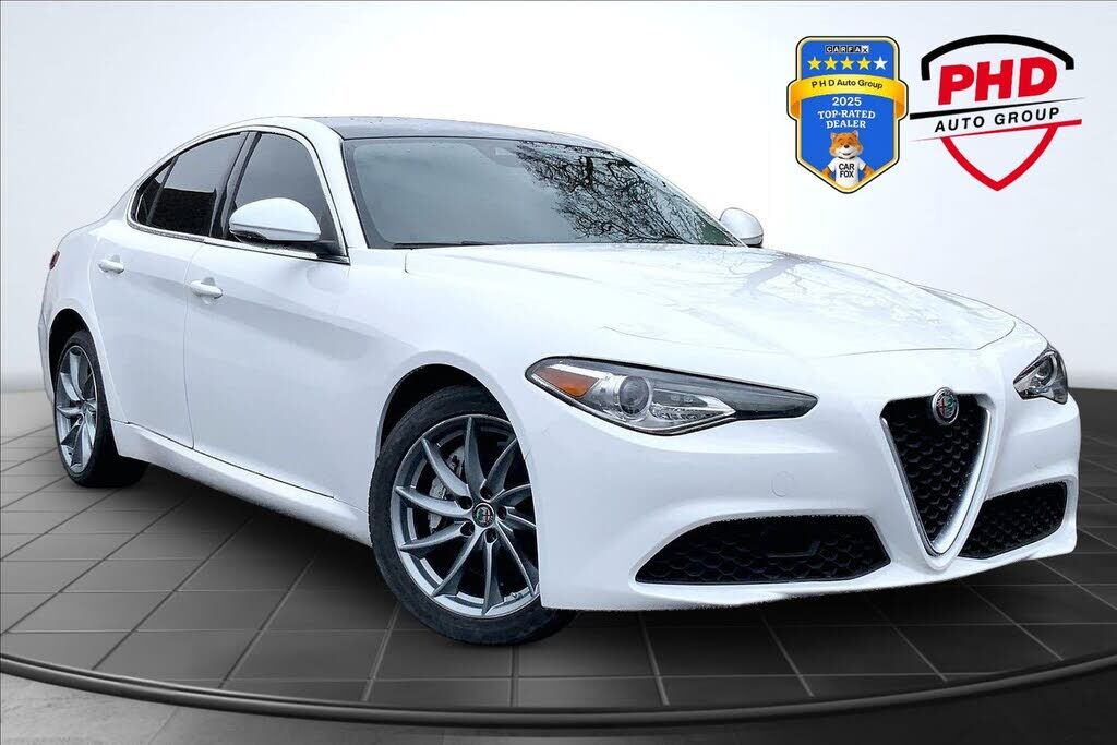 2021 ALFA ROMEO Giulia