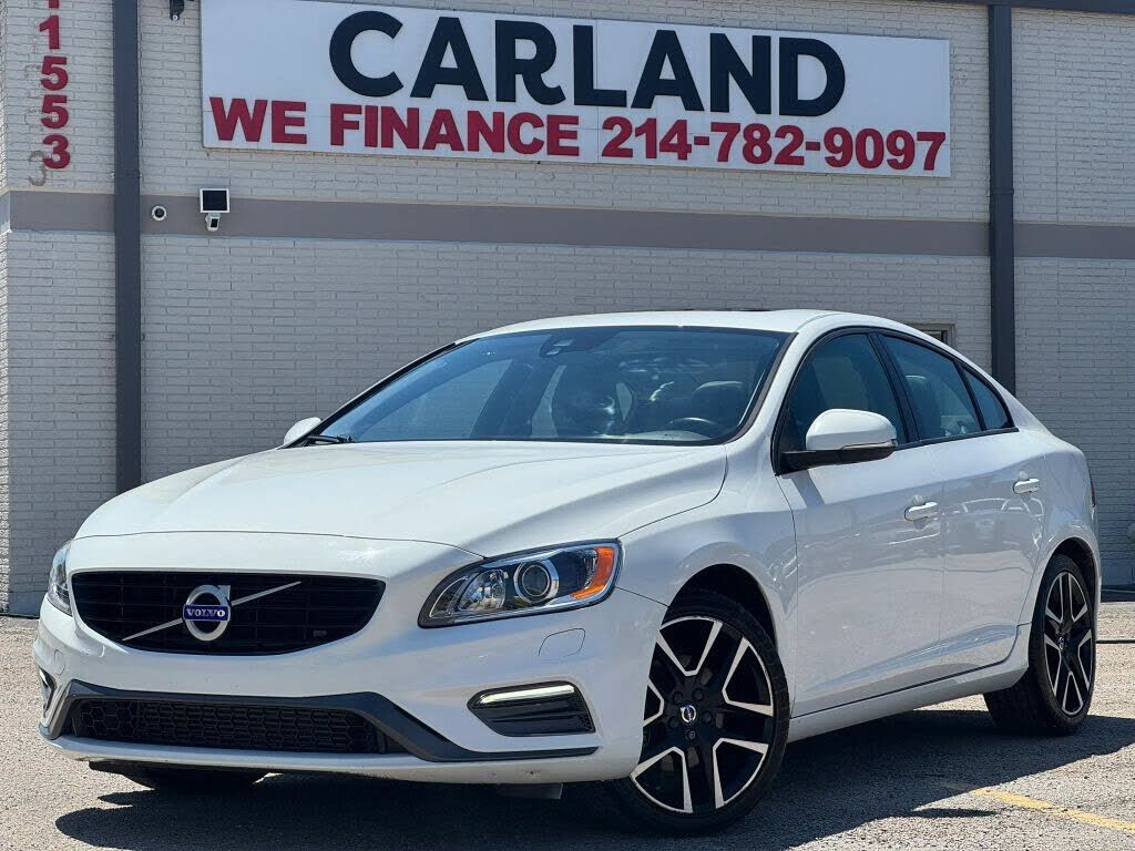2017 VOLVO S60