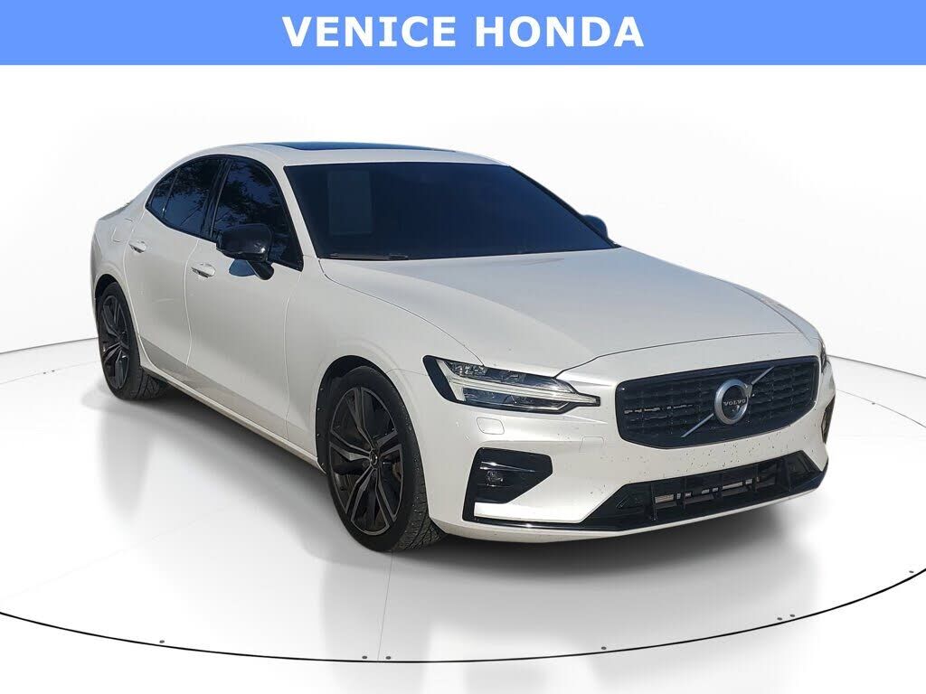2019 VOLVO S60