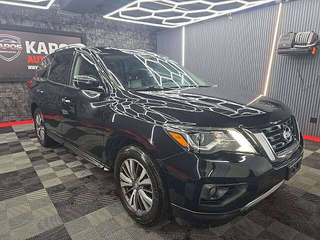 2020 NISSAN Pathfinder