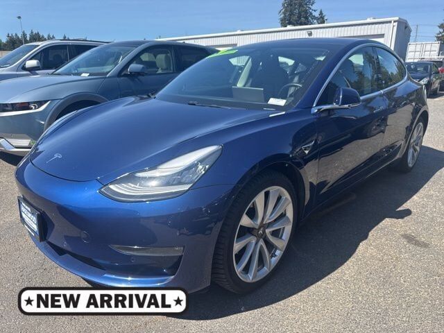 2018 TESLA Model 3