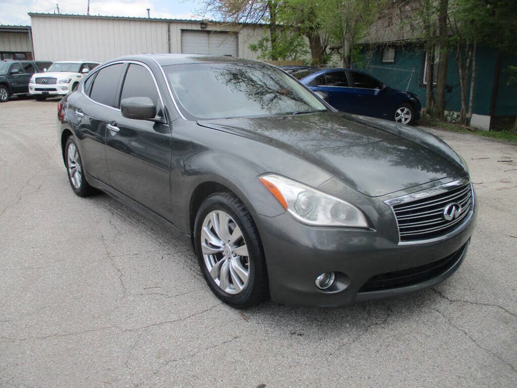 2013 INFINITI M37