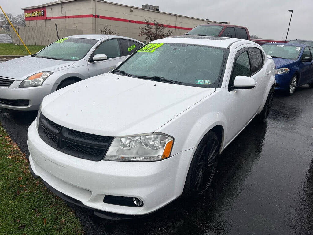 2012 DODGE Avenger