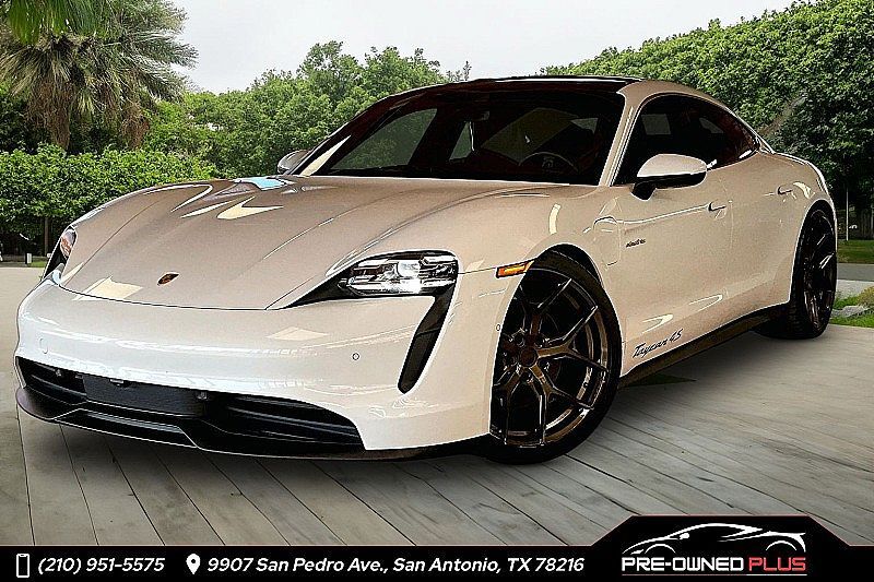 2020 PORSCHE Taycan