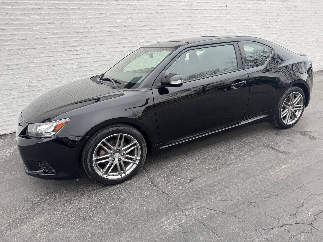2011 TOYOTA SCION
