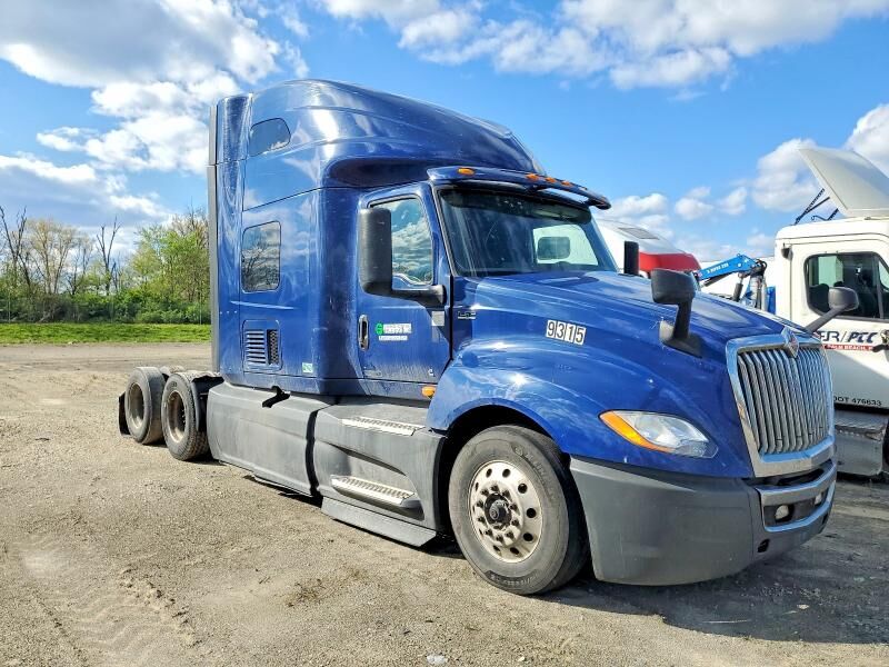 2020 INTERNATIONAL LT625