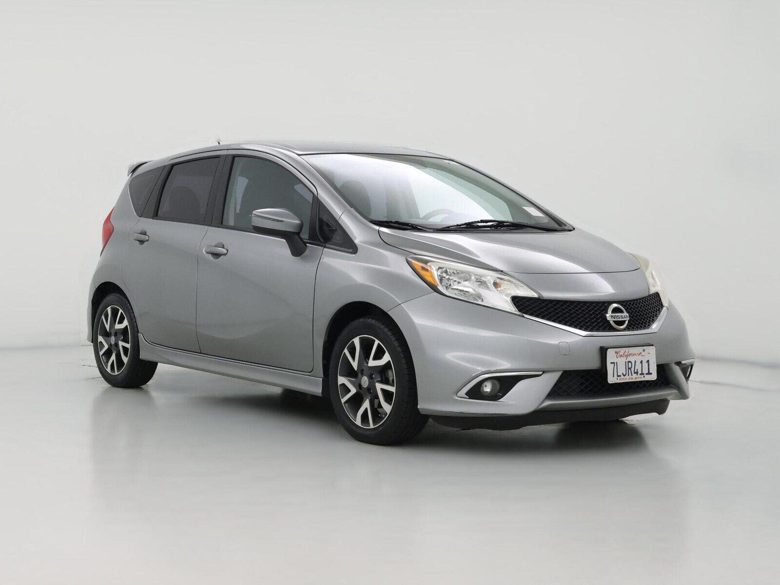 2015 NISSAN Versa