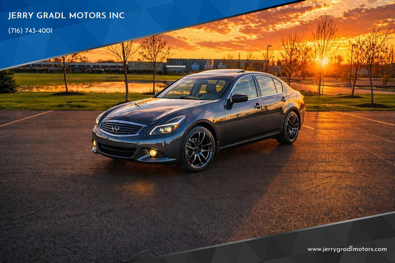 2013 INFINITI G37