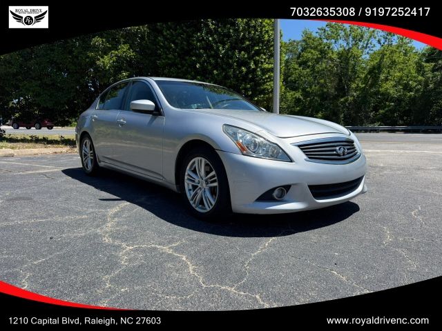 2013 INFINITI G37