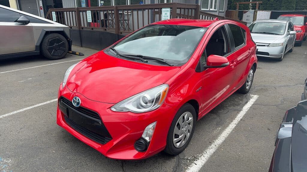2015 TOYOTA Prius