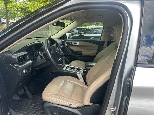 2020 FORD Explorer