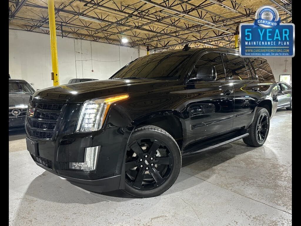 2017 CADILLAC Escalade