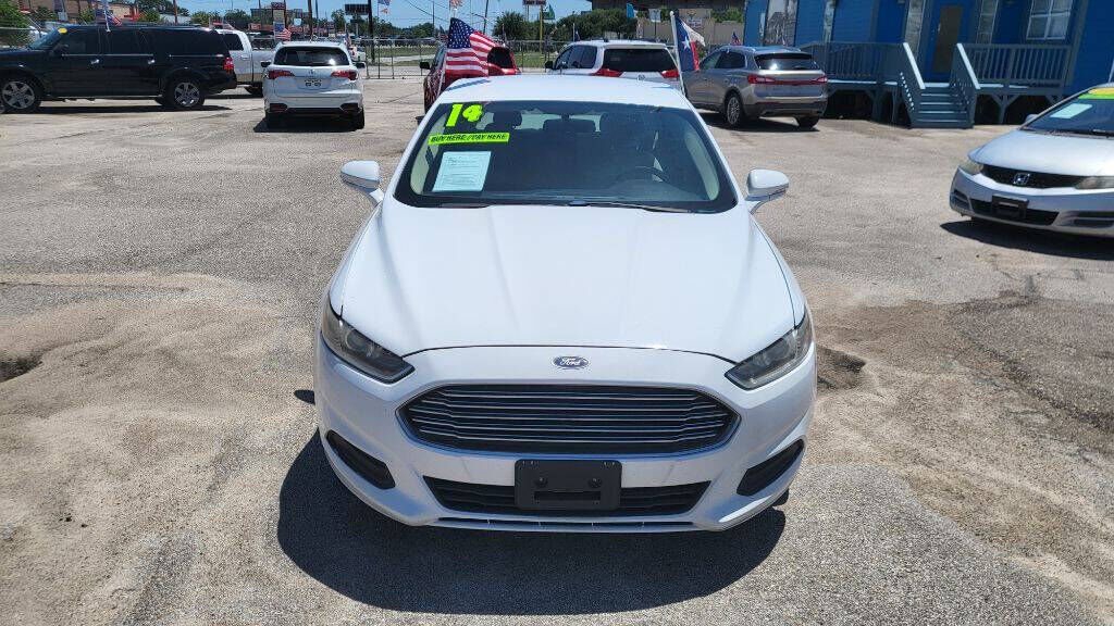 2014 FORD Fusion