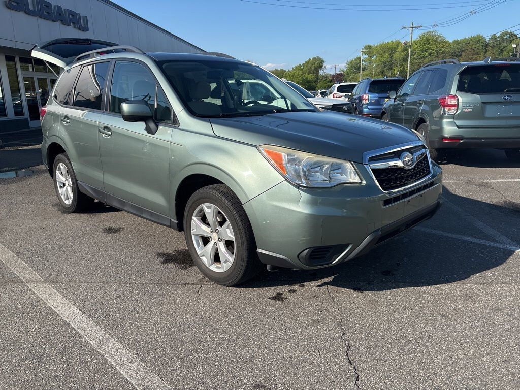 2015 SUBARU Forester