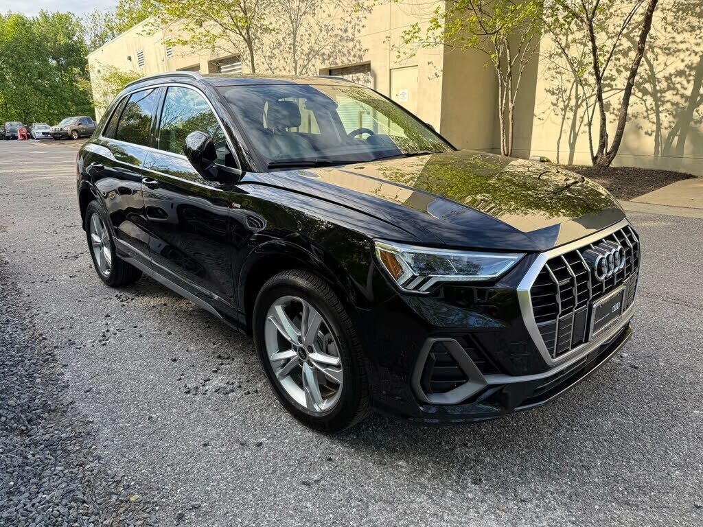2022 AUDI Q3