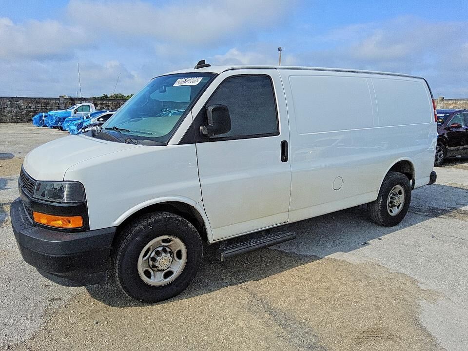 2022 CHEVROLET Express