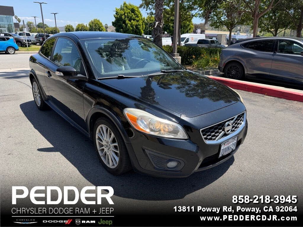 2011 VOLVO C30
