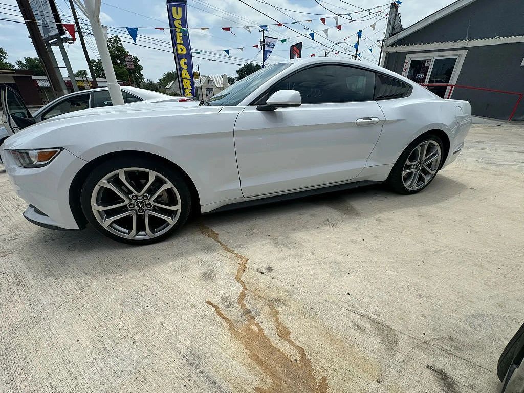 2016 FORD Mustang
