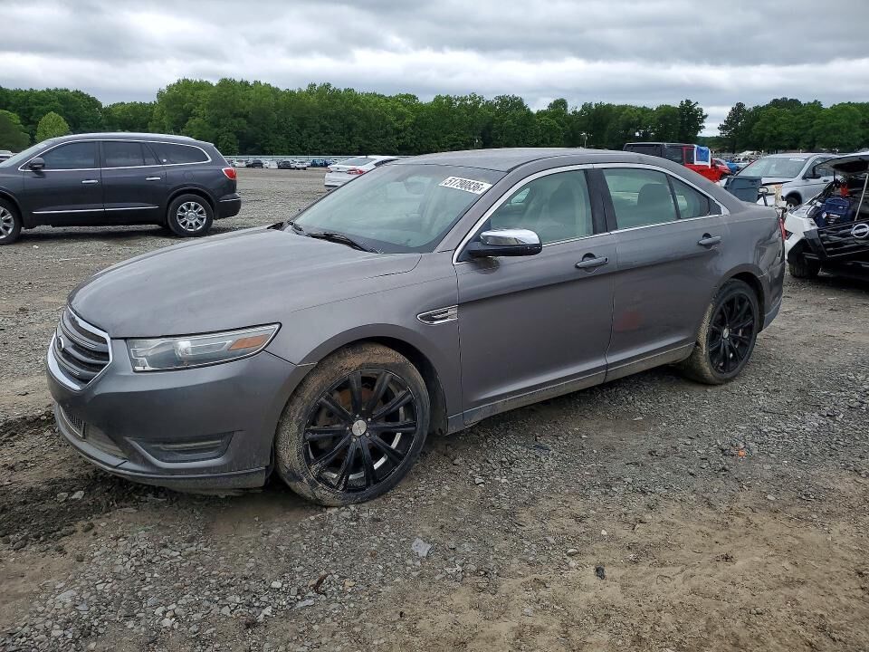 2013 FORD Taurus