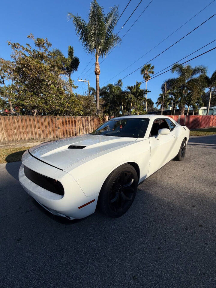 2016 DODGE Challenger