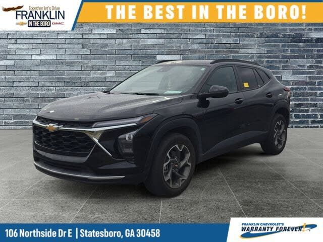 2025 CHEVROLET Trax