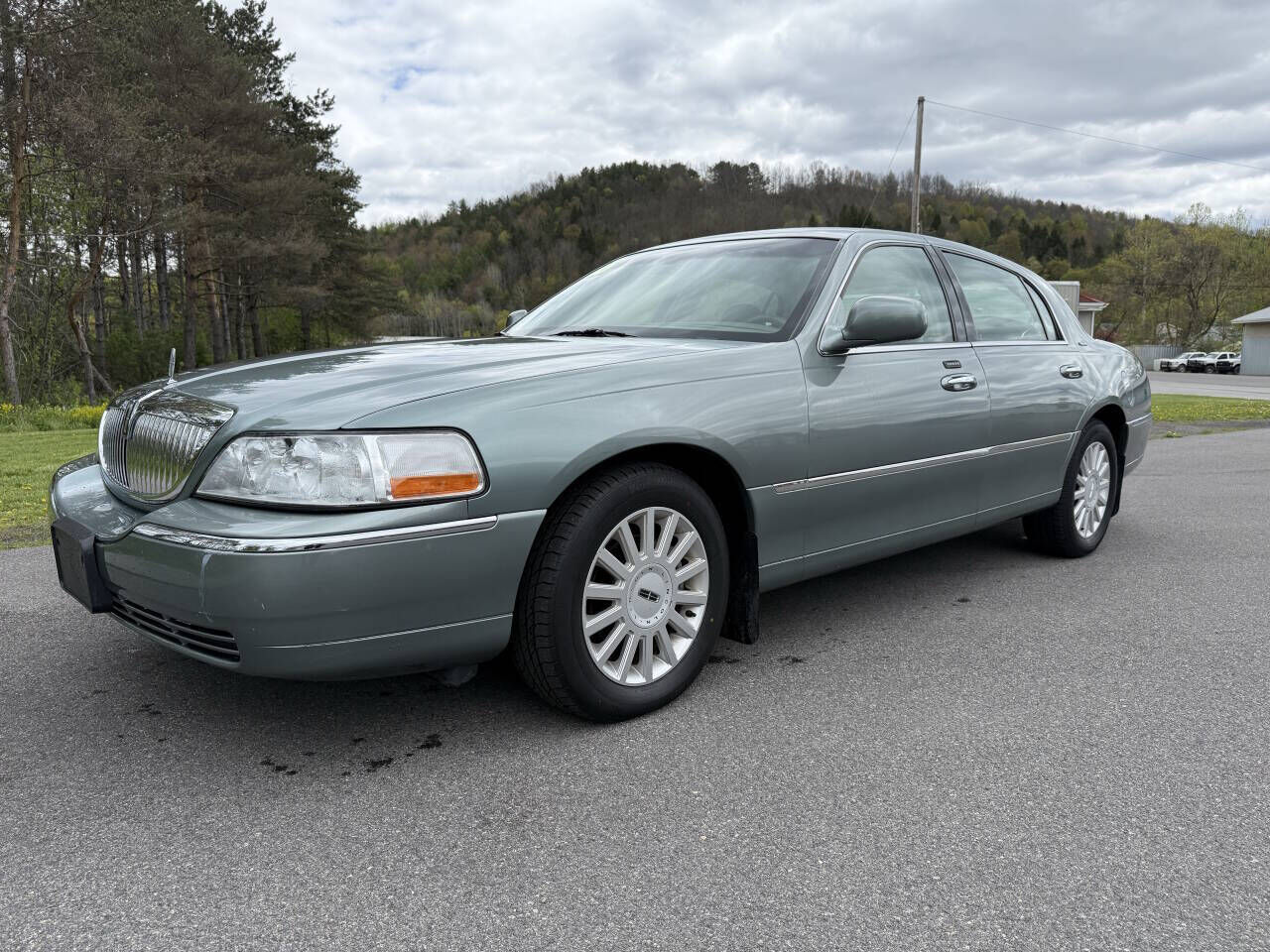 2005 LINCOLN Town Car