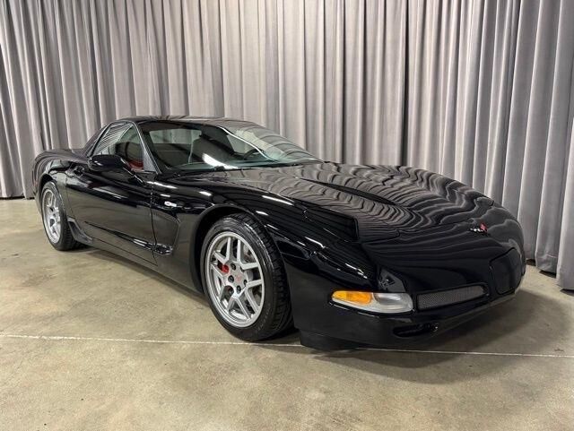 2004 CHEVROLET Corvette