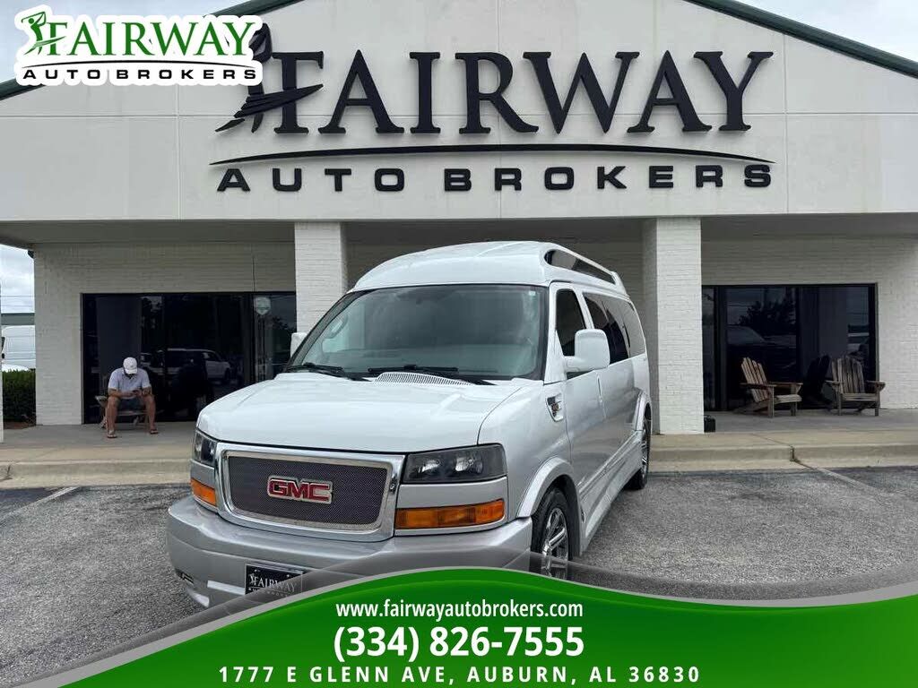 2017 GMC Savana