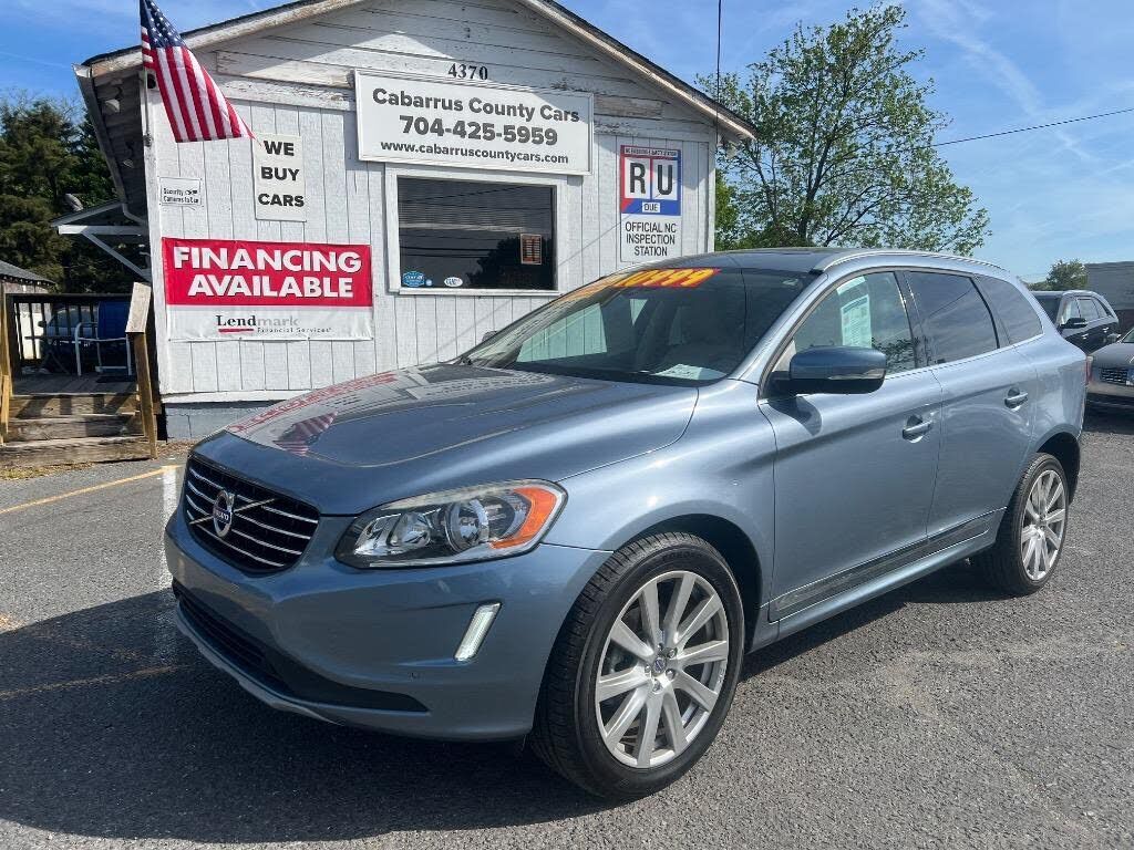 2017 VOLVO XC60