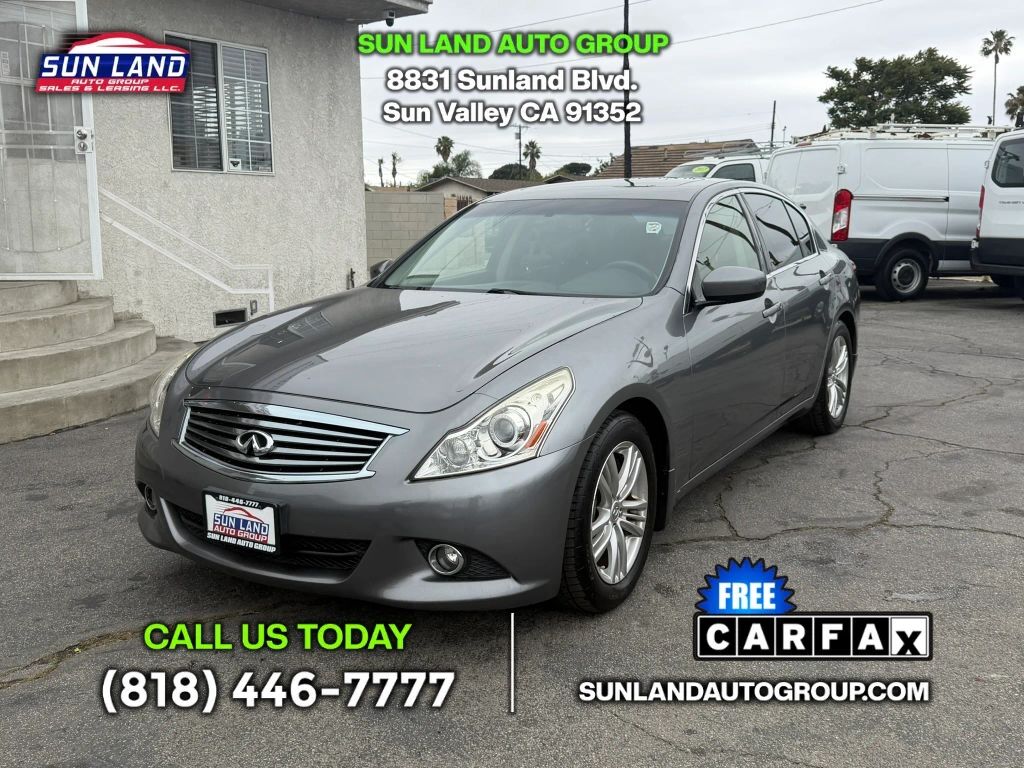 2013 INFINITI G37