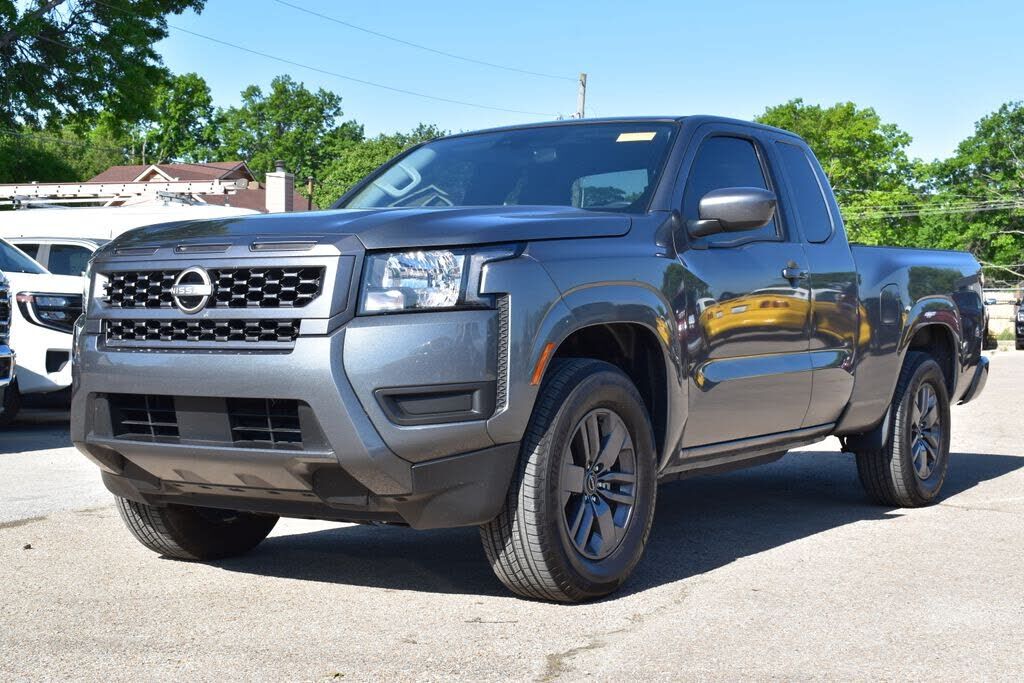2025 NISSAN Frontier