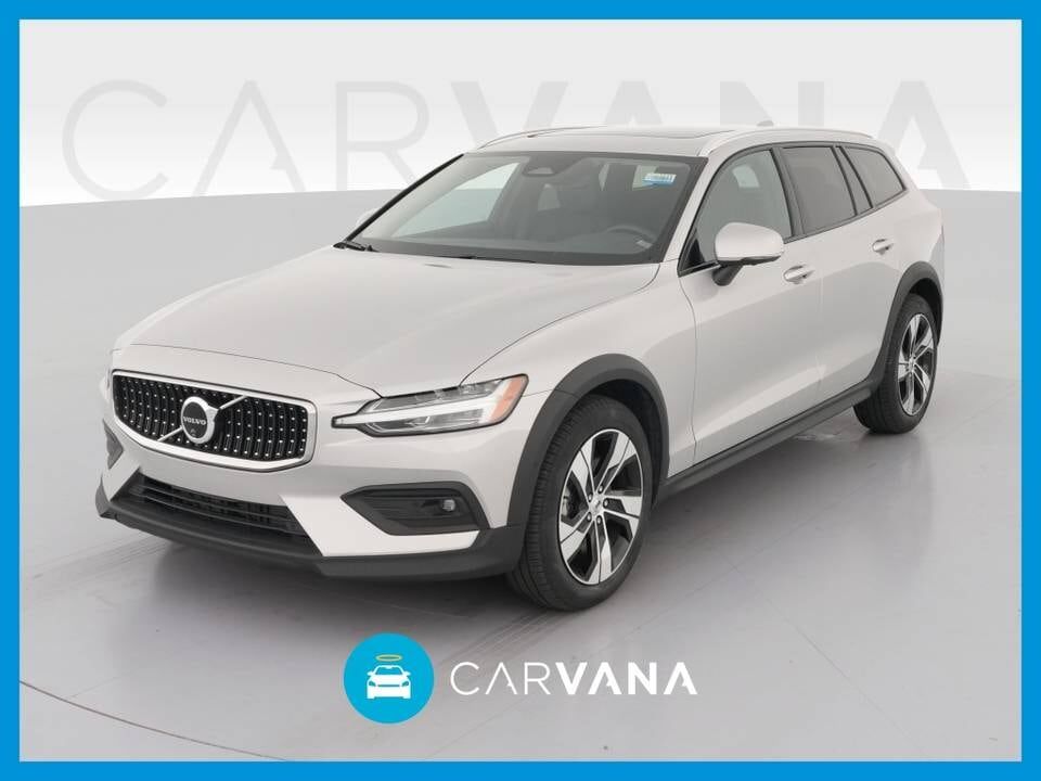 2025 VOLVO V60CC
