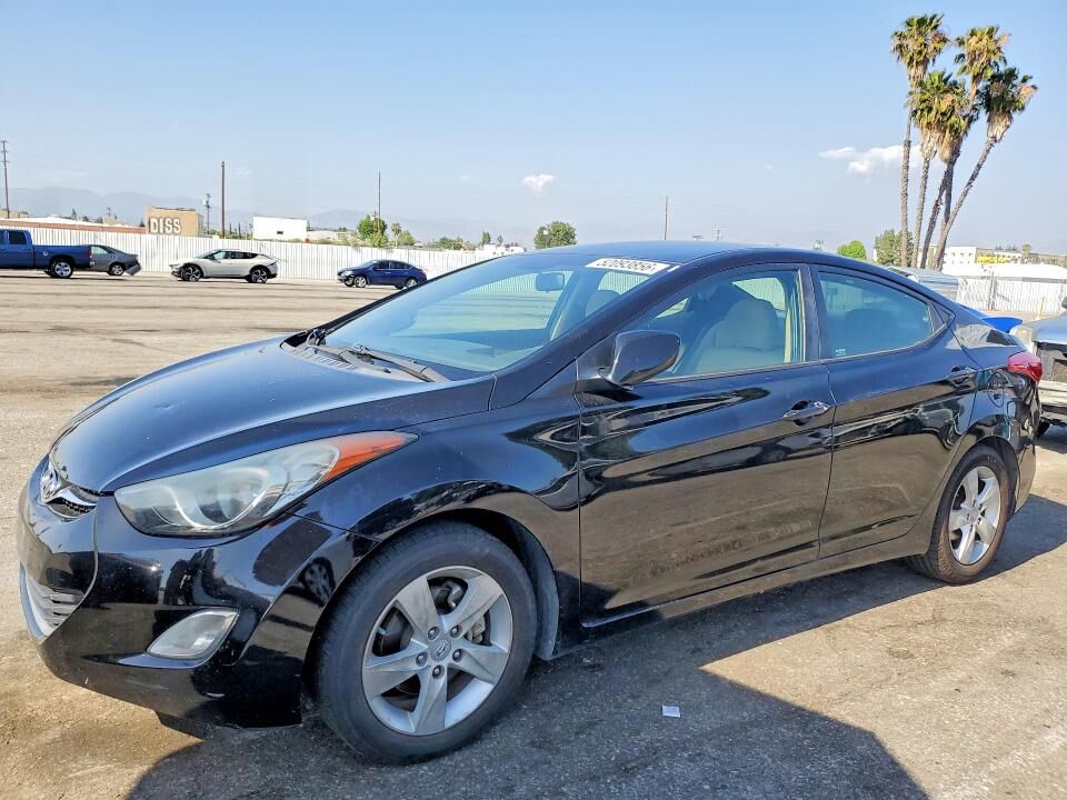 2012 HYUNDAI Elantra