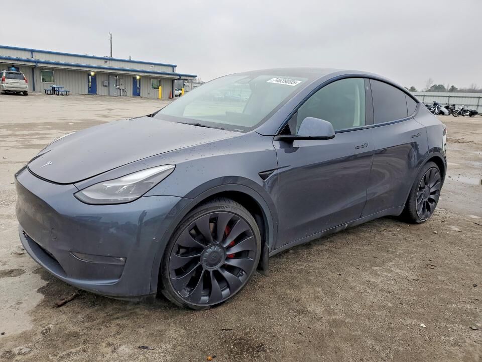 2022 TESLA Model Y