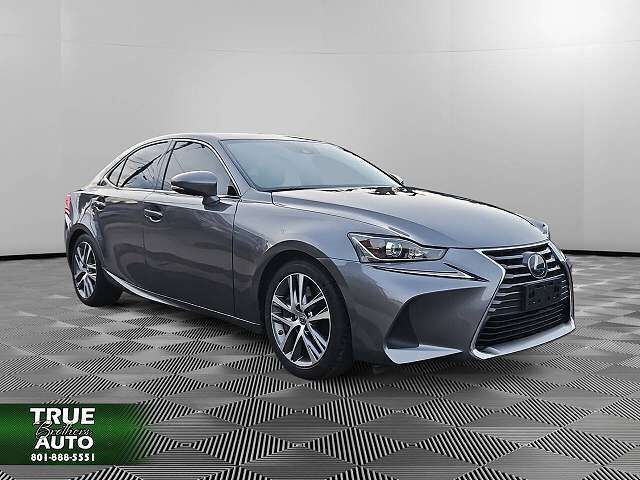 2020 LEXUS IS