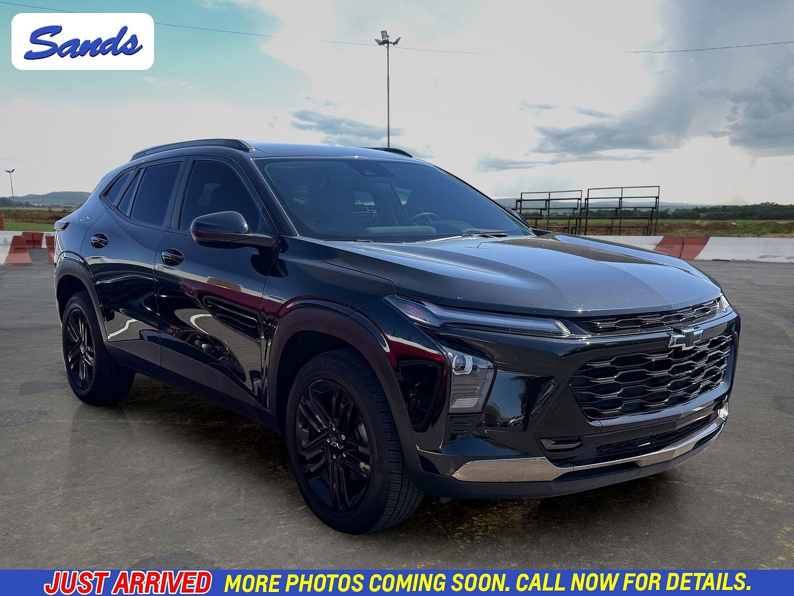 2025 CHEVROLET Trax
