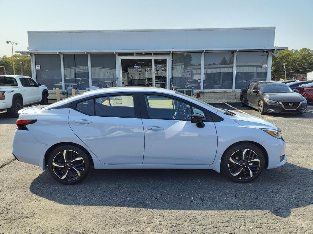 2024 NISSAN Versa