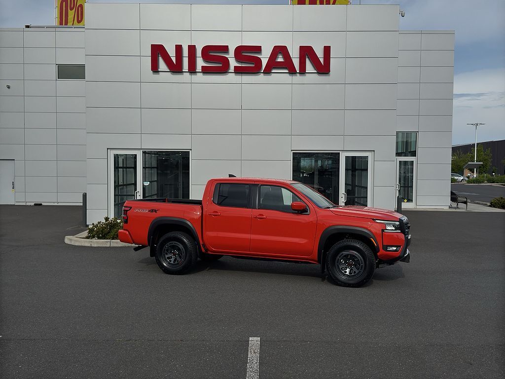 2026 NISSAN Frontier