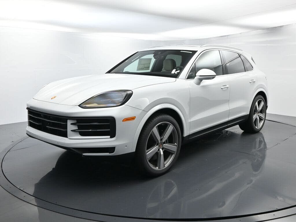 2025 PORSCHE Cayenne